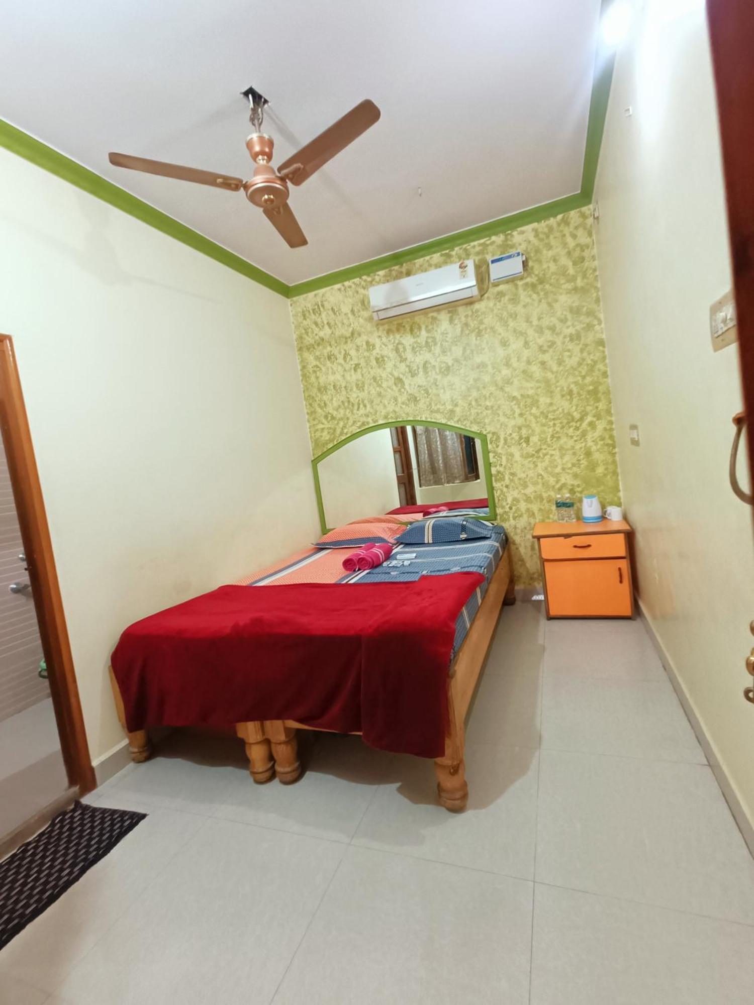 האמפי Thilak Home Stay מראה חיצוני תמונה