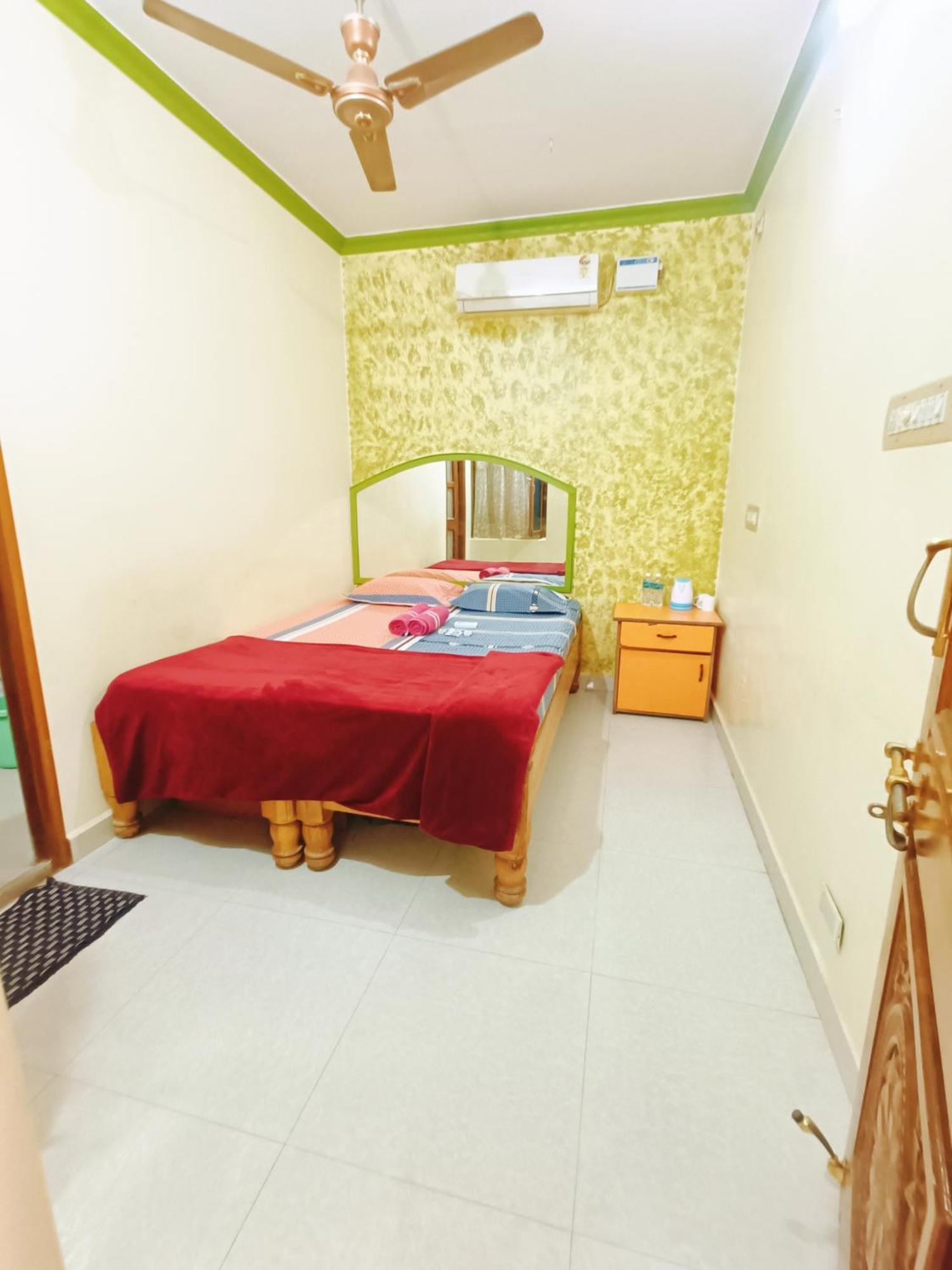 האמפי Thilak Home Stay מראה חיצוני תמונה