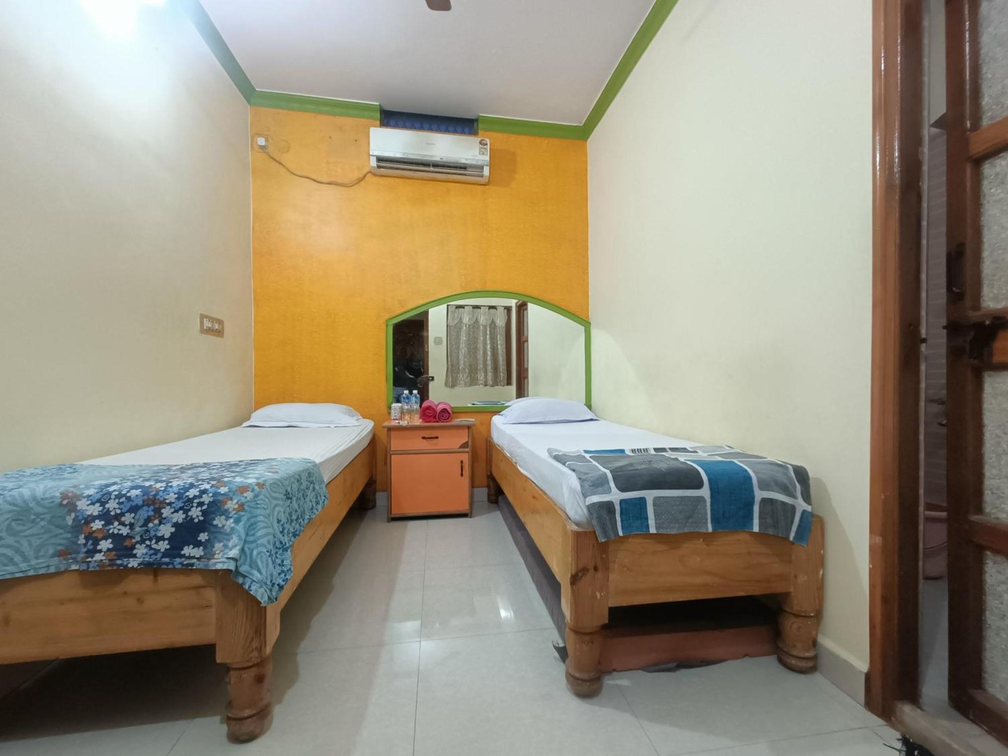 האמפי Thilak Home Stay מראה חיצוני תמונה