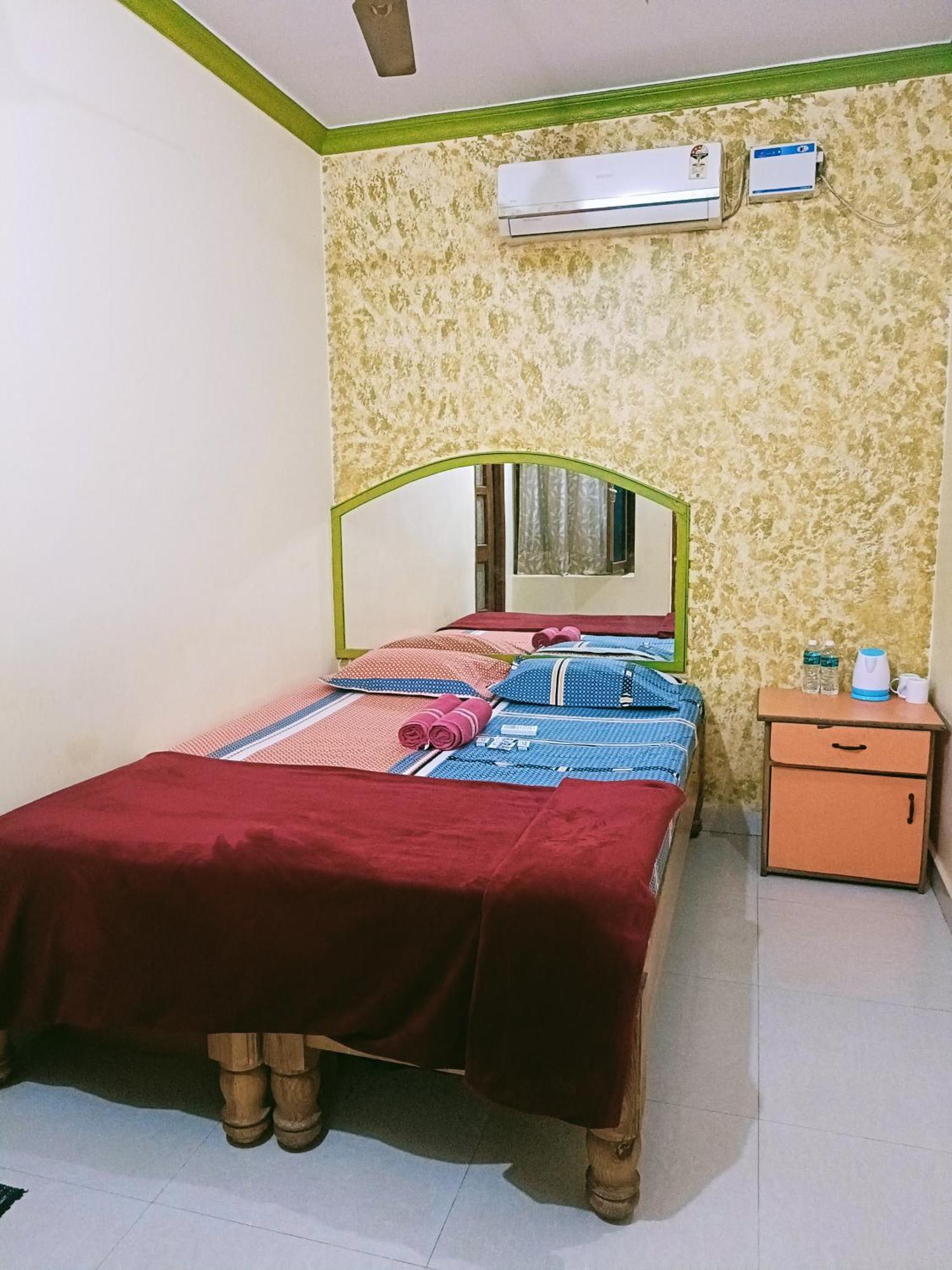 האמפי Thilak Home Stay מראה חיצוני תמונה