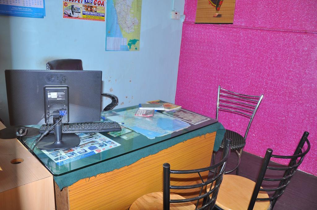 האמפי Thilak Home Stay מראה חיצוני תמונה