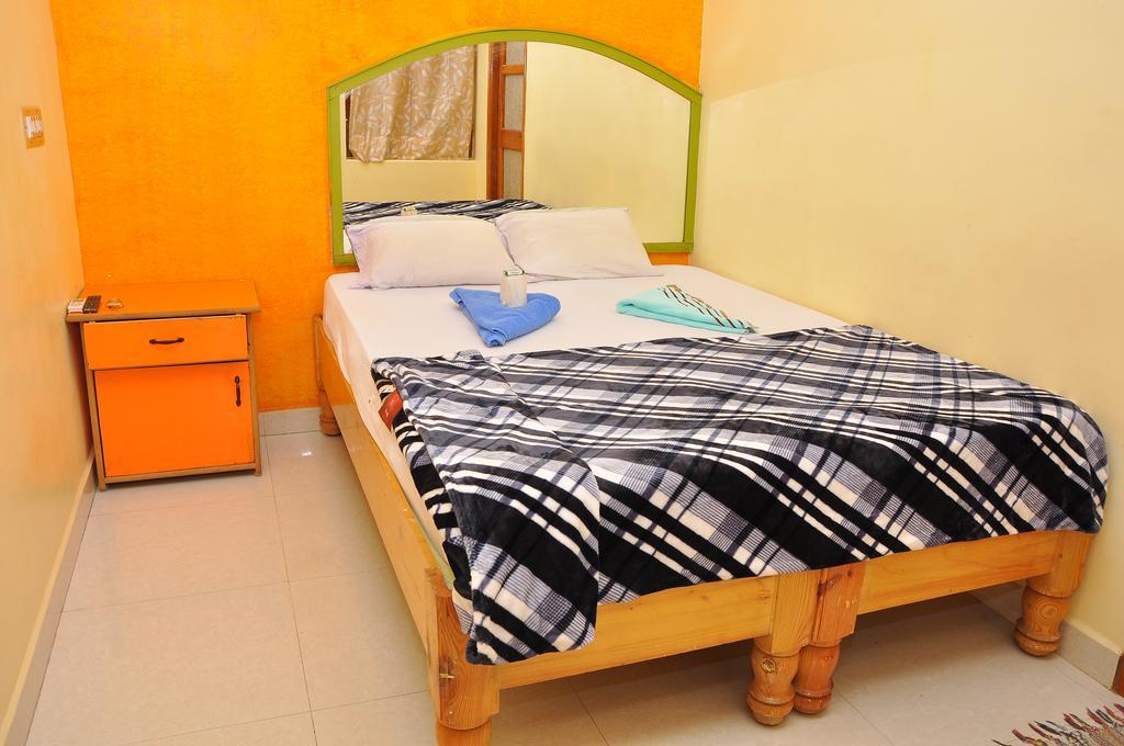 האמפי Thilak Home Stay מראה חיצוני תמונה